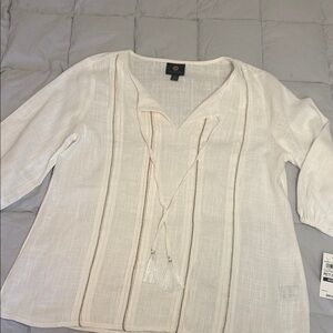 JM collection petite M Women's White linen Blouse